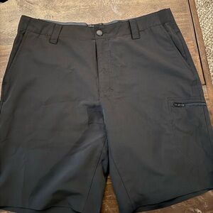 Men’s Zeroxposur travel series black shorts. Size 36
